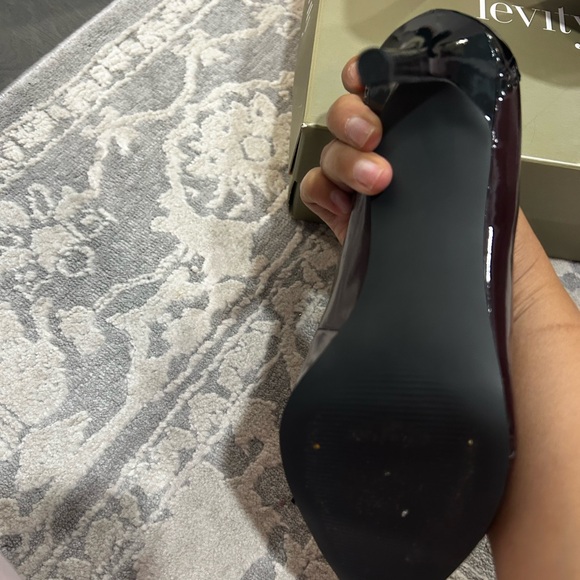 Levity Wine & Black Stiletto Heels (Jessie) - Picture 4 of 11